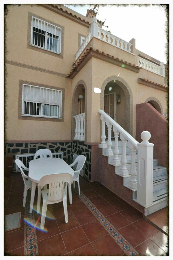 Bungalow Junto A La Piscina, Gran Alacant Santa Pola Luaran gambar
