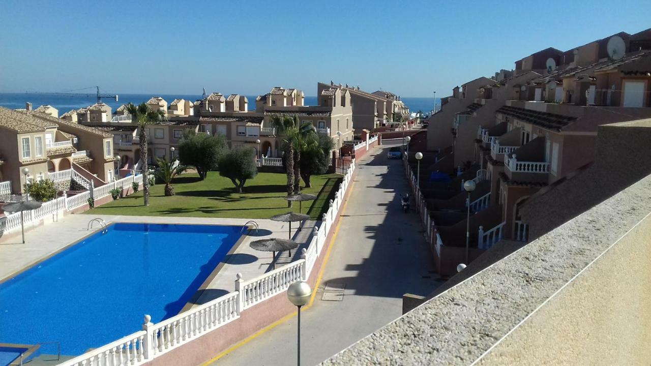 Bungalow Junto A La Piscina, Gran Alacant Santa Pola Luaran gambar